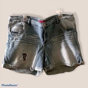 Pure Energy Plus Size Jean Shorts 22​